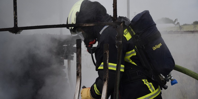 FW-MK: Brennender Pferdeanhänger - Foto: presseportal.de