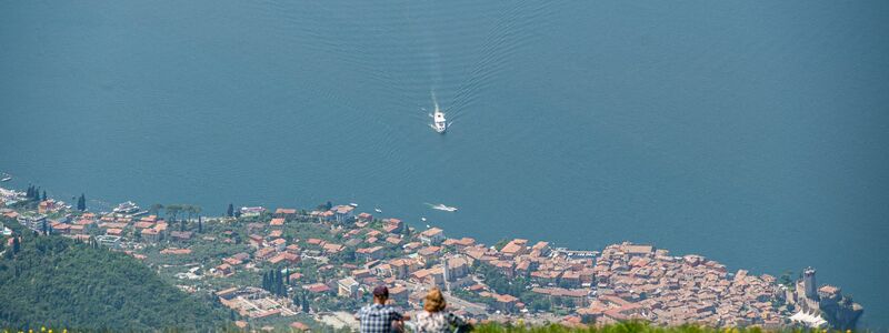 Am Gardasee, der bei Deutschen besonders beliebt ist, gibt es einen schweren Ausbruch des Norovirus. - Foto: Daniel Reinhardt/dpa