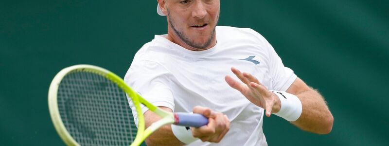 Für Jan-Lennard Struff ist in der dritten Runde in Wimbledon das Turnier vorbei. - Foto: Kirsty Wigglesworth/AP/dpa