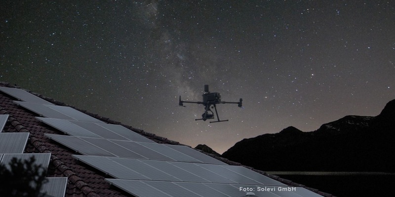 Solevi GmbH - Junges Unternehmen aus Reutlingen untersucht bundesweit Solaranlagen per Elektrolumineszenz-Fotografie - Foto: presseportal.de