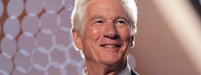 Richard Gere lässt sich auf seltene Fernsehrolle ein. - Foto: Scott A Garfitt/Invision/AP/dpa