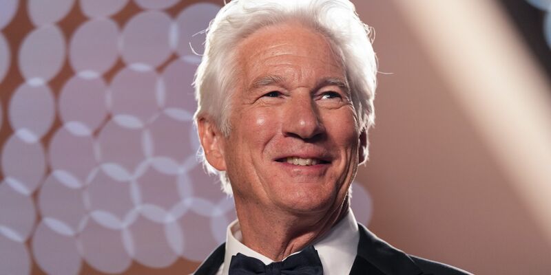 Hollywoodstar Richard Gere sieht im Altwerden einen natürlichen Prozess (Archivbild). - Foto: Scott A Garfitt/Invision/AP/dpa