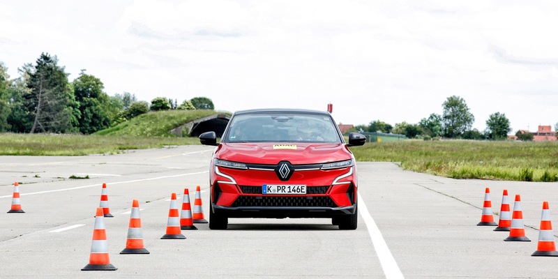 Sinnvolle Helfer mit Grenzen / Neue Assistenzsysteme werden Pflicht / Systeme müssen ausgereift sein / Abschaltroutine ist verschenktes Sicherheitspotenzial - Foto: presseportal.de