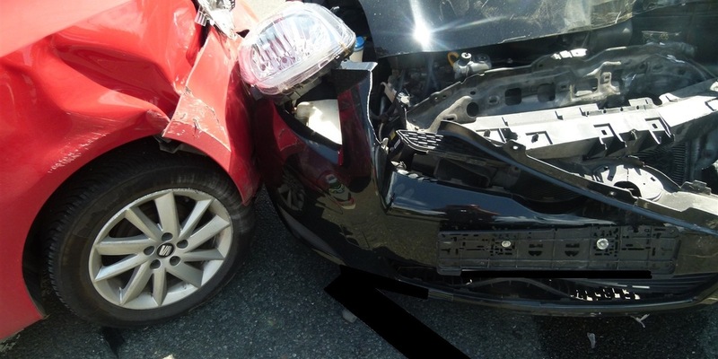 POL-MI: Vier Autos bei Verkehrsunfall beschädigt - Foto: presseportal.de