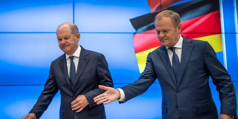 Die Minister versammeln sich - Foto: Michael Kappeler/dpa