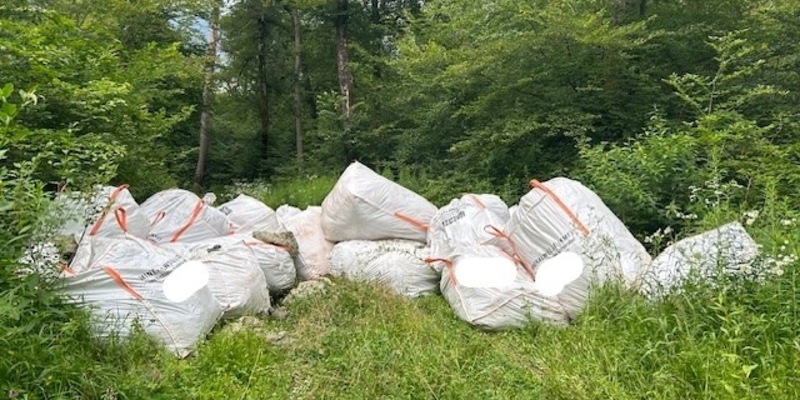 POL-PDLD: Wörth - illegale Müllentsorgung - Foto: presseportal.de