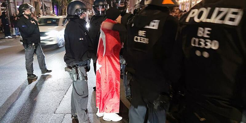 Türkische Fans feiern am 02.07.2024 - Foto: über dts Nachrichtenagentur