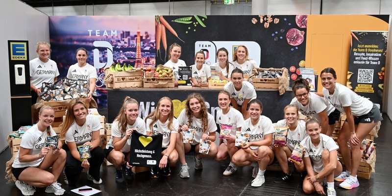 #roadtoparis: EDEKA-Verbund ist Premium Partner von Team Deutschland / EDEKA-Verbund versorgt Team D Athlet:innen bei der offiziellen Einkleidung kulinarisch - Foto: presseportal.de