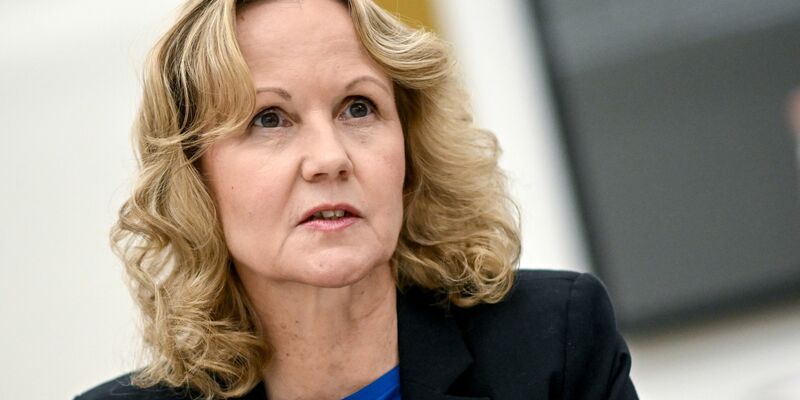 In der Affäre um dubiose Klima-Projekte in China verspricht Umweltministerin Steffi Lemke (Grüne) bessere Vorkehrungen zur Vermeidung von Betrug. - Foto: Britta Pedersen/dpa