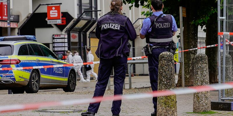 Die Polizei war mit einem Großaufgebot im Einsatz - Foto: Patrick von Frankenberg/TNN/dpa
