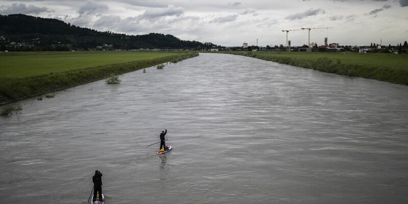 Mit 2,1 Milliarden Euro soll mehr Platz für den Fluss und für Natur geschaffen werden. (Archivbild) - Foto: Gian Ehrenzeller/KEYSTONE/dpa