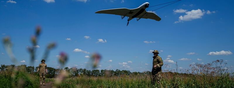 Kampf im Osten der Ukraine verschärft - Foto: Evgeniy Maloletka/AP/dpa