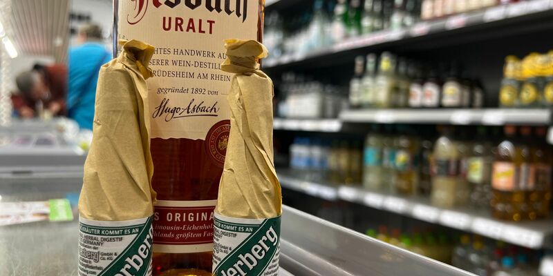 Weniger Geld in der Kasse beim Underberg-Hersteller. - Foto: Wolf von Dewitz/dpa