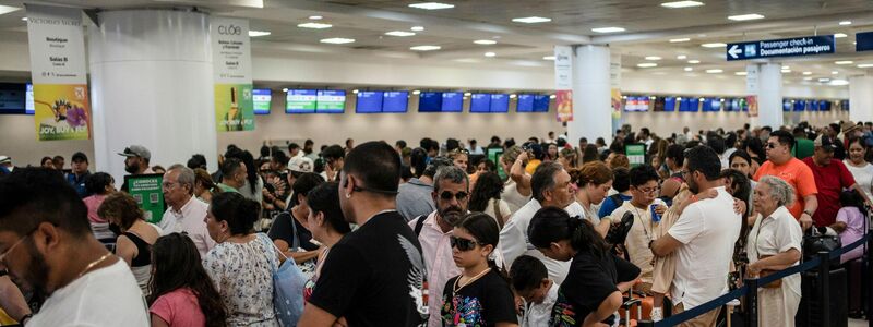 In Mexiko stürzten Bäume um, viele Haushalte waren ohne Strom. - Foto: Felix Marquez/dpa