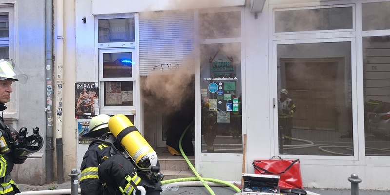 FW Mainz: Brand in einer Gaststätte in der Neutorstraße - Foto: presseportal.de