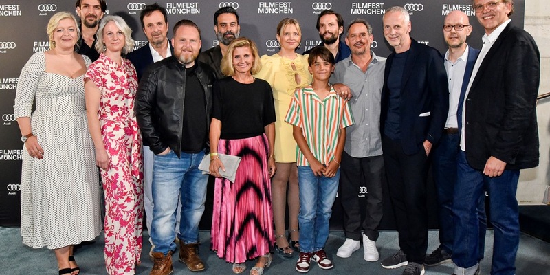 ALLES FIFTY FIFTY / Die Sommerkomödie des Jahres / begeistert das Premierenpublikum auf dem 41. FILMFEST MÜNCHEN - Foto: presseportal.de