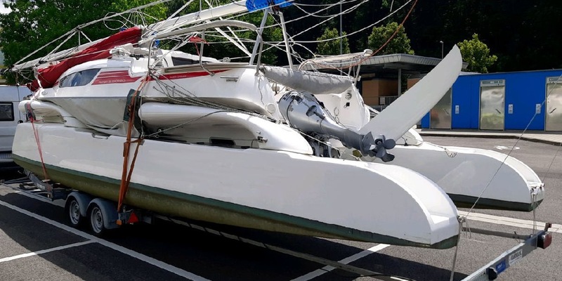 HZA-SI: Segelboot schippert auf Anhänger am ZOLL vorbei - Foto: presseportal.de
