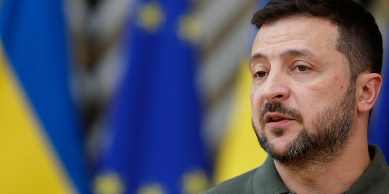 Der ukrainische Präsident Wolodymyr Selenskyj will Russland die Herrschaft über den westlichen Schwarzmeerraum entreißen (Archivbild) - Foto: Geert Vanden Wijngaert/AP/dpa