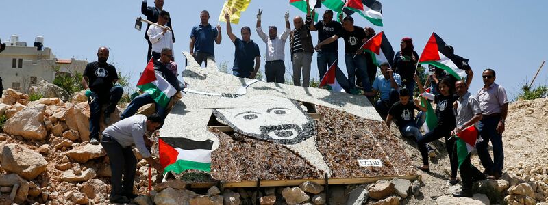 Für seine Anhänger soll Barguti ein Freiheitskämpfer wie Nelson Mandela sein. (Archivbild) - Foto: picture alliance / Nasser Shiyoukhi/AP/dpa