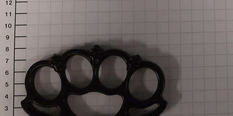 BPOL NRW: Bundespolizei stellt 22-Jährigen mit Waffe im Gepäck - Foto: presseportal.de