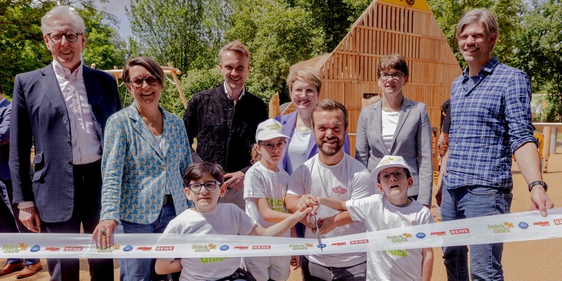 Gelebte Inklusion: Initiative Stück zum Glück realisiert einzigartiges inklusives Spielplatzprojekt in historischer Parkanlage in Cottbus - Foto: presseportal.de