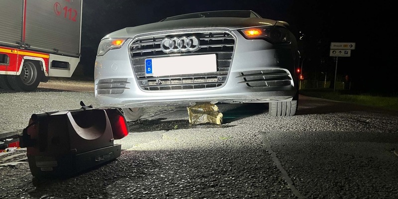 POL-MG: Zeugen gesucht: Wie gelangte Stein auf die Einruhrstraße? - Foto: presseportal.de