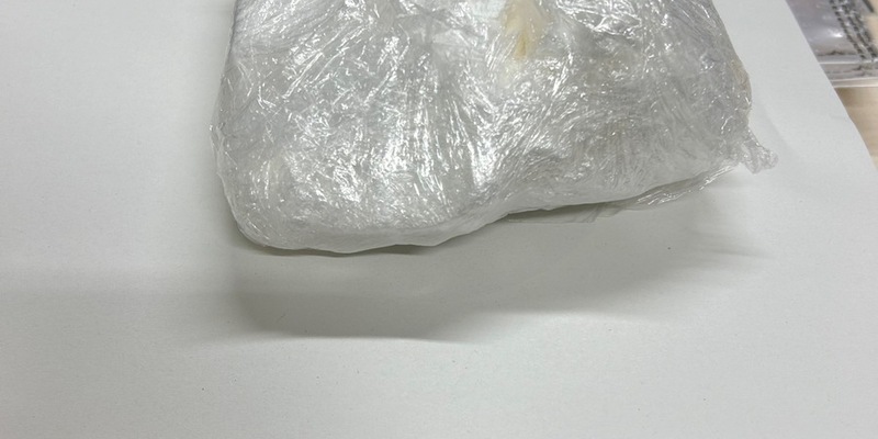 HZA-SI: Schnee im Auto - ZOLL findet über 1,6 Kilogramm Kokain unter Sitzen - Foto: presseportal.de