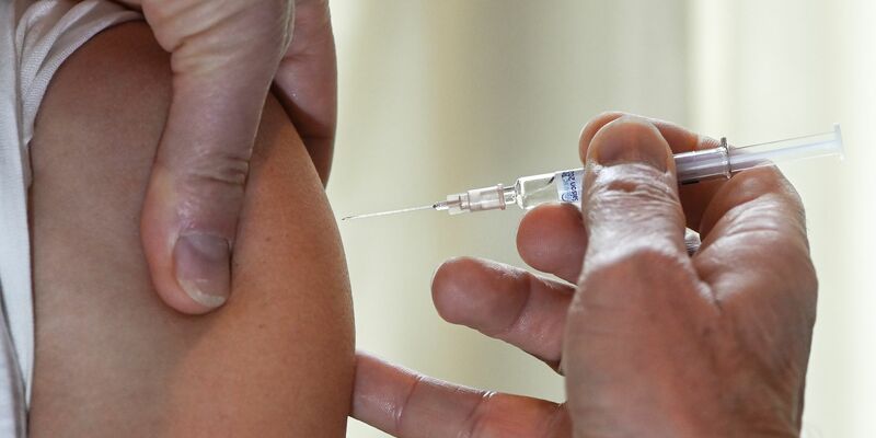 Momentan gibt es in Deutschland laut Experten noch keine Veranlassung, Menschen aktiv zu impfen. (Symbolbild) - Foto: Jens Kalaene/dpa-Zentralbild/ZB