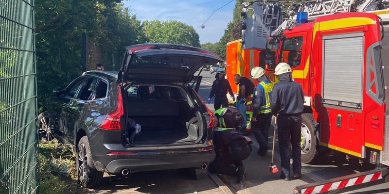 FW-EN: Schwerer Unfall auf der Nierenhofer Straße - Drei Verletzte - Foto: presseportal.de