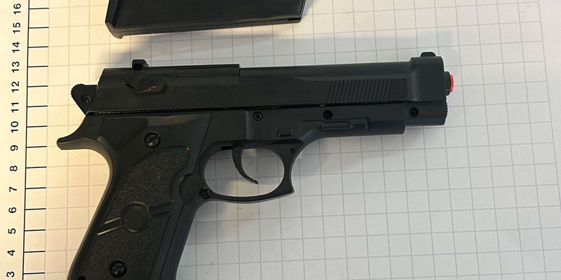 BPOL NRW: Mit Softair-Waffe durch den Hauptbahnhof - Bundespolizei weist auf Allgemeinverfügung hin - Foto: presseportal.de