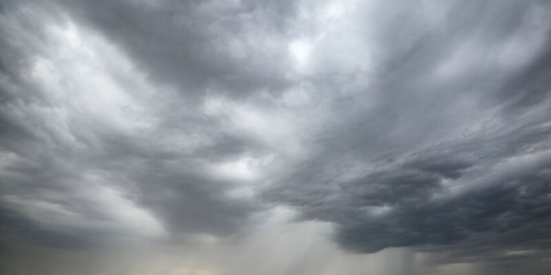 Am Mittwochabend musste die Feuerwehr in Ostsachsen zu zahlreichen unwetterbedingten Einsätzen ausrücken (Symbolbild). - Foto: Jan Woitas/dpa