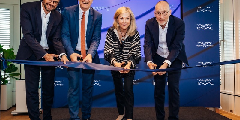 Festakt für neue Alfa Laval DACH-Zentrale in Hamburg / Schwedische Botschafterin Veronika Wand-Danielsson und Hamburger Staatsrat Andreas Rieckhof würdigen deutsch-schwedische Partnerschaft - Foto: presseportal.de
