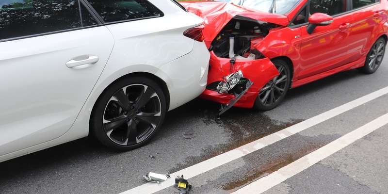 POL-HX: Vier Verletzte nach Auffahrunfall - Foto: presseportal.de