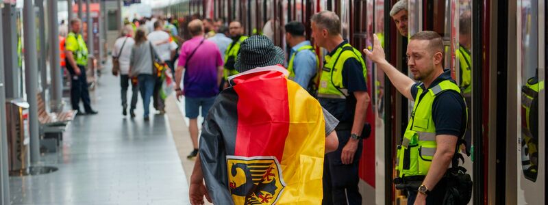 An der Deutschen Bahn gab es während der EM Kritik - Foto: Andreas Arnold/dpa