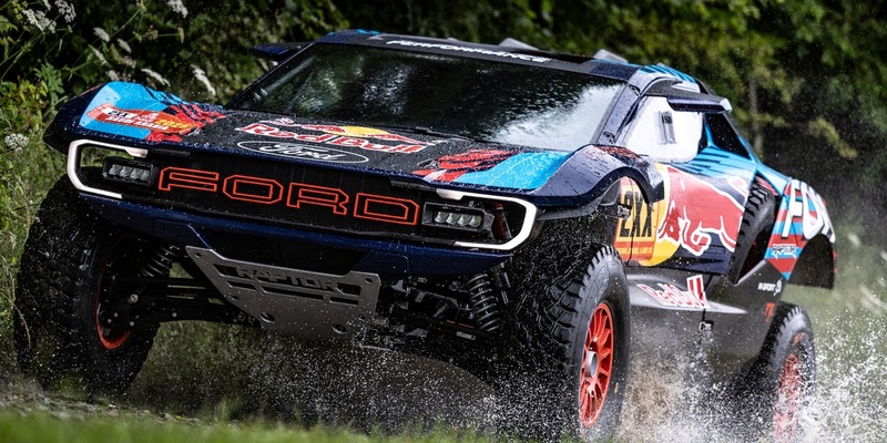 Weltpremiere in Goodwood: Neuer Ford Raptor T1+ zeigt sich bereit für die legendäre Dakar und andere Rallyes - Foto: presseportal.de