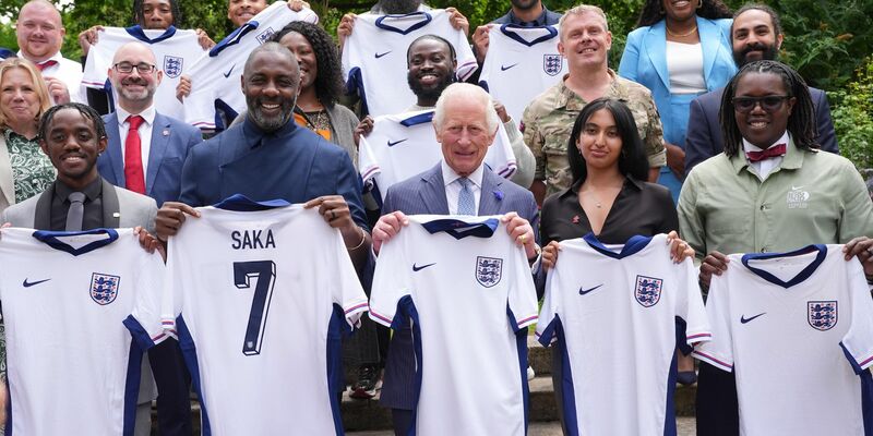 Idris Elba und König Charles sprechen über Jugendgewalt. - Foto: Yui Mok/PA Wire/dpa