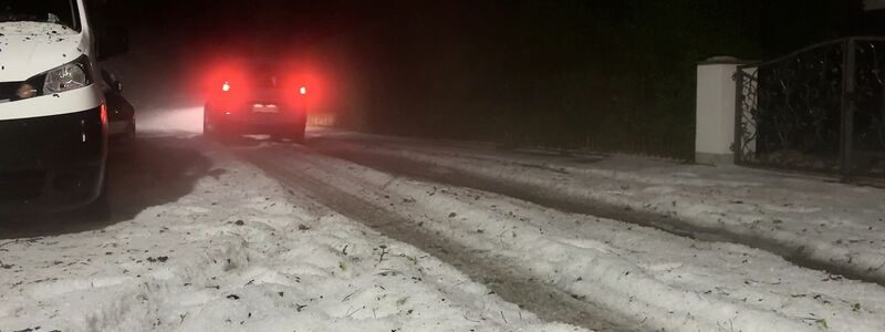 Diesen Anblick kennt man sonst nur aus dem tiefsten Winter. - Foto: Hutter/Vifogra/dpa