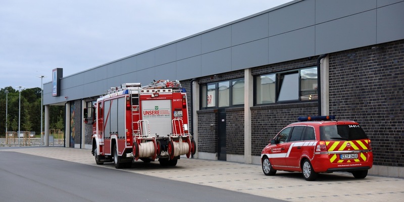 FW Hambühren: Werden heiße Backwaren zum Dauerbrenner für die Feuerwehr Hambühren? / Brandmeldeanlage in Discounter am neuen Fachmarktzentrum löst zum wiederholten Male aus - Foto: presseportal.de