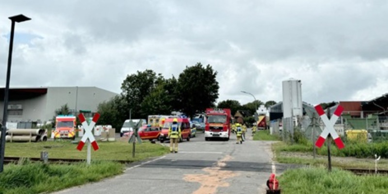 BPOL-FL: Garding - Kollision PKW mit Zug - Foto: presseportal.de