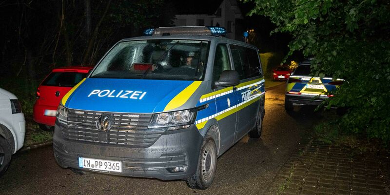 Die Polizei sucht nach dem mutmaßlichen Tötungsdelikt mittlerweile bundesweit nach dem flüchtigen Tatverdächtigen.  - Foto: Vifogra / Haubner/vifogra/dpa