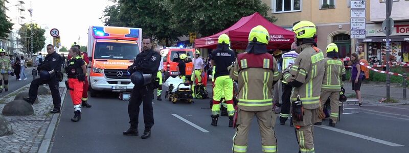 Bei der Auflösung einer großen propalästinensischen Demo in Berlin sind acht Menschen verletzt worden. - Foto: Manuel Genolet/TNN/dpa