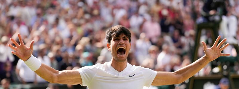 Kate überreichte Sieger Carlos Alcaraz die Trophäe. - Foto: Alberto Pezzali/AP