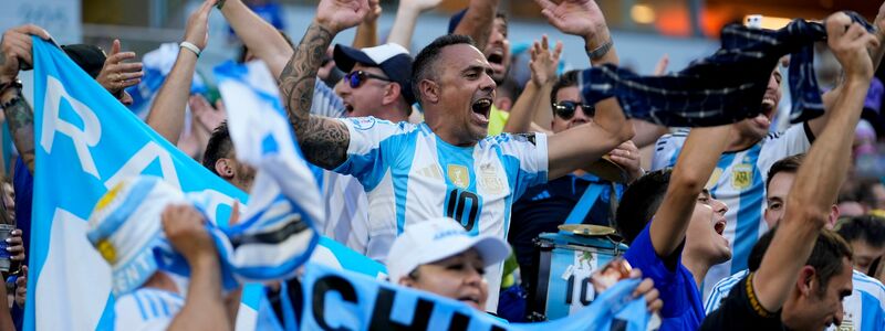 Lionel Messi gewinnt mit Argentinien nach 2021 zum zweiten Mal de Copa América - Foto: Rebecca Blackwell/AP/dpa