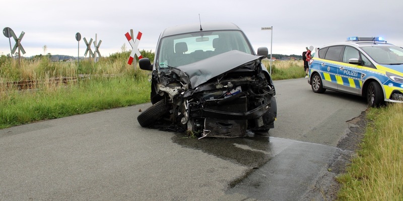 POL-MI: Auto prallt gegen Eurobahn - Foto: presseportal.de