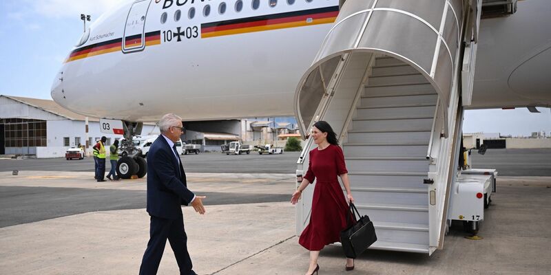 Außenministerin Annalena Baerbock wirft Russland und China vor, in Afrika Wunden der Kolonialisierung zu instrumentalisieren. Sie will bessere Angebote machen. - Foto: Britta Pedersen/dpa