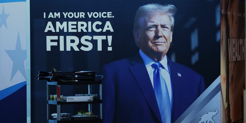 Der Secret Service will seine Schutzmaßnahmen für Ex-Präsident Trump nochmals ausbauen. - Foto: Pat A. Robinson/ZUMA Press Wire/dpa