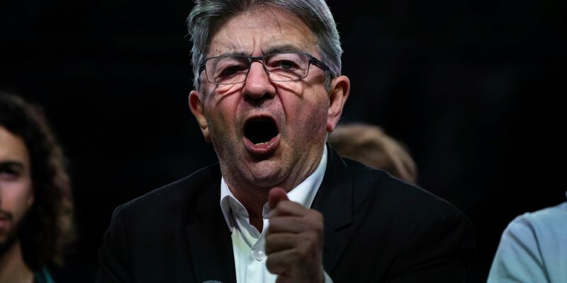 Der Altlinke Jean-Luc Mélenchon strebt weiter an die Macht (Archivbild). - Foto: Louise Delmotte/AP/dpa