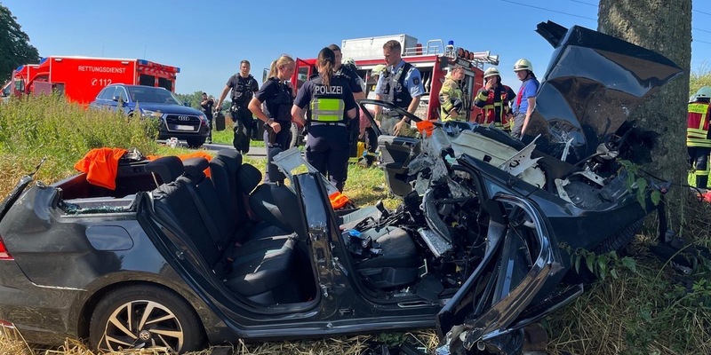 Feuerwehr Kalkar: Verkehrsunfall - Foto: presseportal.de