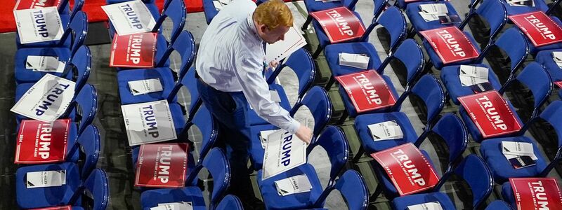 Der Parteitag ist ein riesiges Spektakel. - Foto: Matt Rourke/AP