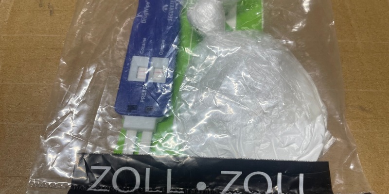 HZA-AC: Kokain im Genitalbereich und im Dutt - Aachener Zoll stoppt Drogenkuriere - Foto: presseportal.de